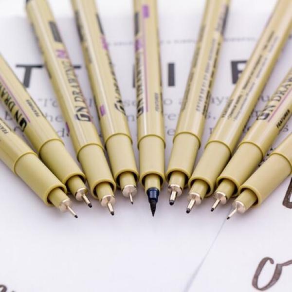Fineliners and markers set, 9 pieces